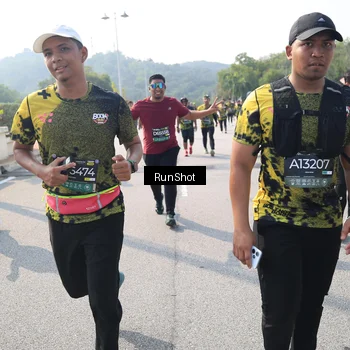 Runner Photo 6936119