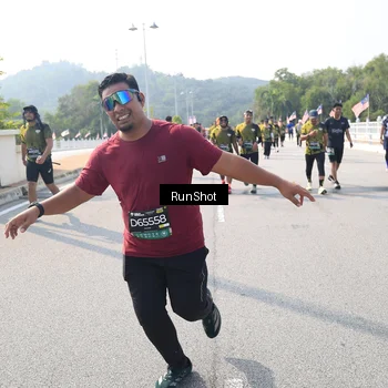 Runner Photo 6936129