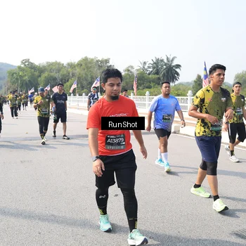 Runner Photo 6936131