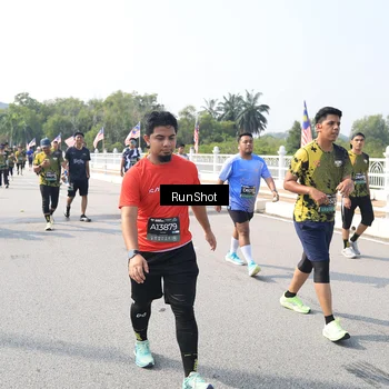 Runner Photo 6936133
