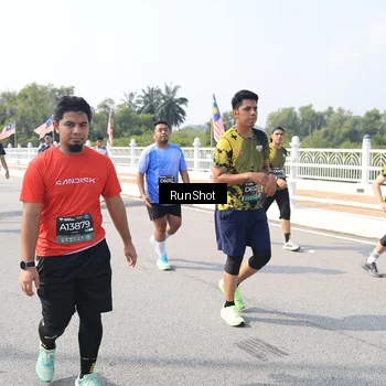 Runner Photo 6936136