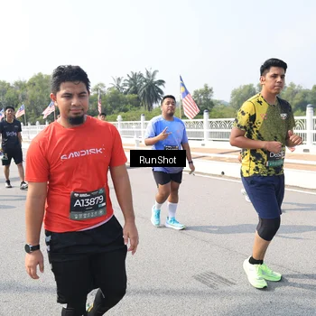 Runner Photo 6936138