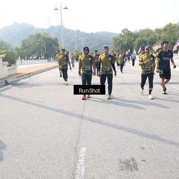 Runner Photo 6936143