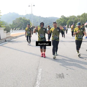 Runner Photo 6936149