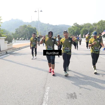 Runner Photo 6936151