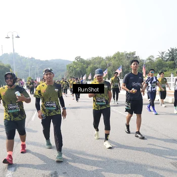Runner Photo 6936155