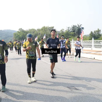Runner Photo 6936156