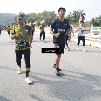 Runner Photo 6936163