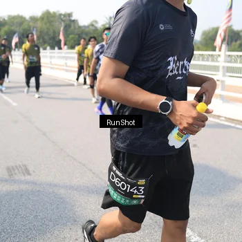 Runner Photo 6936169