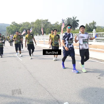 Runner Photo 6936172