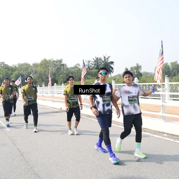 Runner Photo 6936174