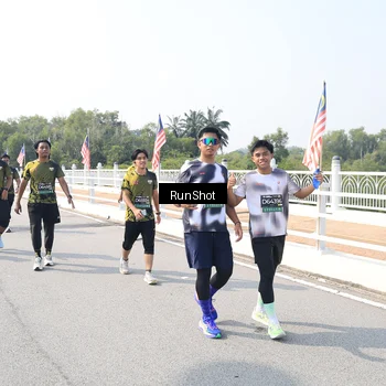 Runner Photo 6936175