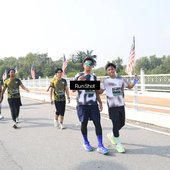Runner Photo 6936180