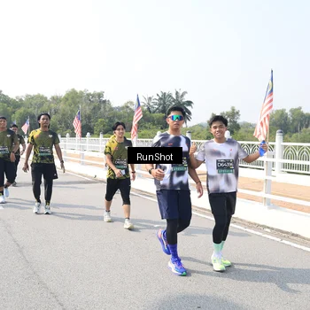 Runner Photo 6936181