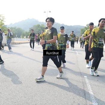 Runner Photo 6936189