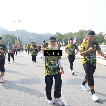 Runner Photo 6936198