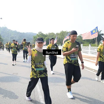 Runner Photo 6936201