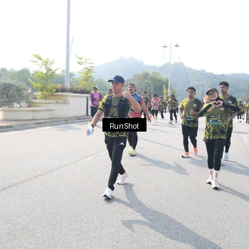 Runner Photo 6936224