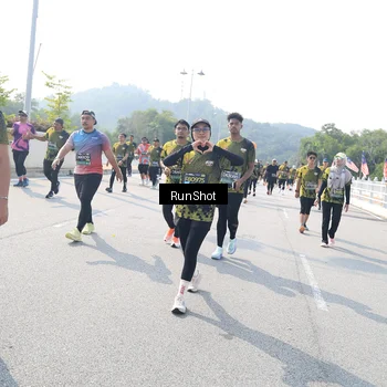 Runner Photo 6936235