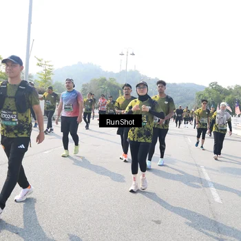 Runner Photo 6936238