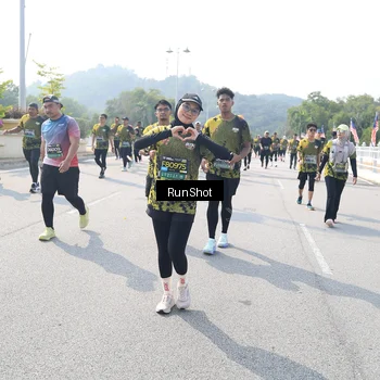 Runner Photo 6936239