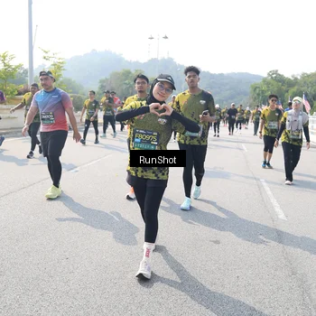 Runner Photo 6936240