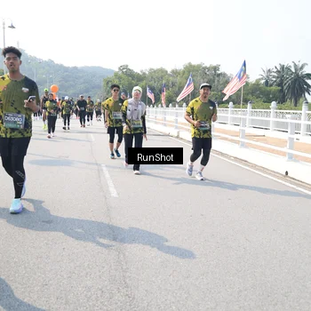 Runner Photo 6936243
