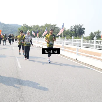Runner Photo 6936248