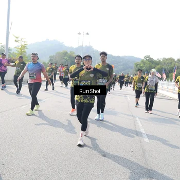 Runner Photo 6936252