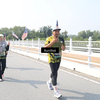 Runner Photo 6936261
