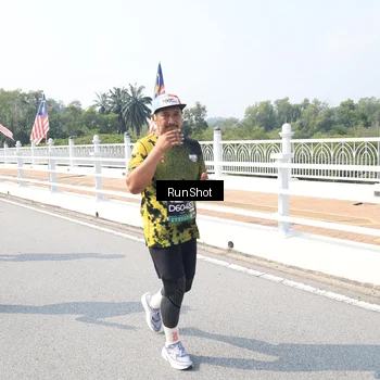 Runner Photo 6936262