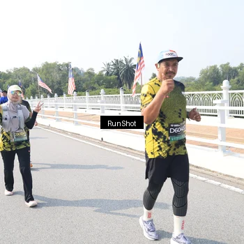 Runner Photo 6936266