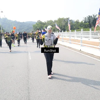 Runner Photo 6936268
