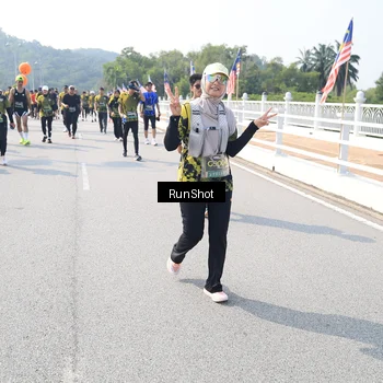 Runner Photo 6936271
