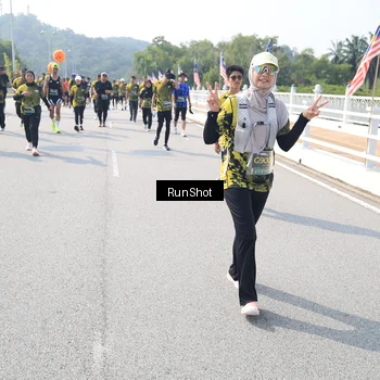 Runner Photo 6936274