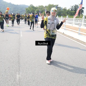 Runner Photo 6936275