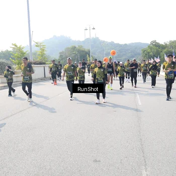 Runner Photo 6936283