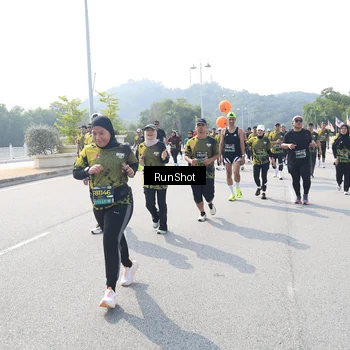 Runner Photo 6936298