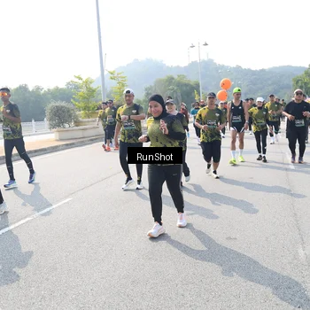Runner Photo 6936300