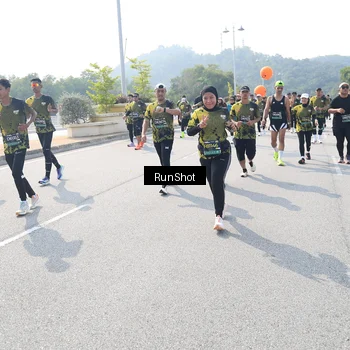 Runner Photo 6936301