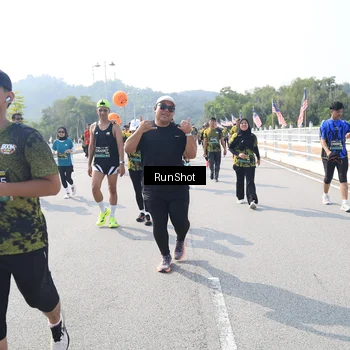 Runner Photo 6936313
