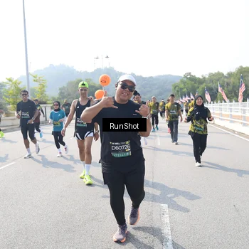 Runner Photo 6936316