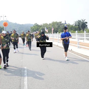 Runner Photo 6936323