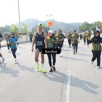 Runner Photo 6936326