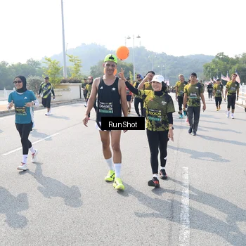 Runner Photo 6936331