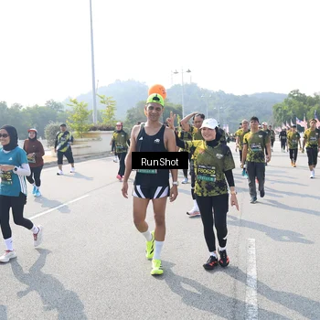 Runner Photo 6936334