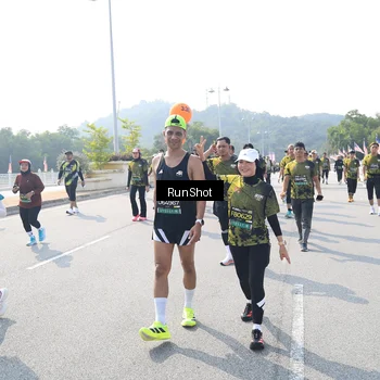 Runner Photo 6936336