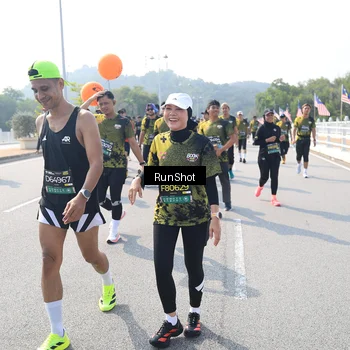 Runner Photo 6936344