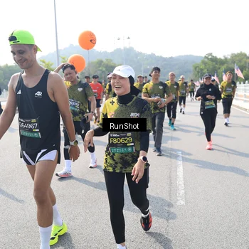 Runner Photo 6936348
