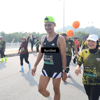Runner Photo 6936351